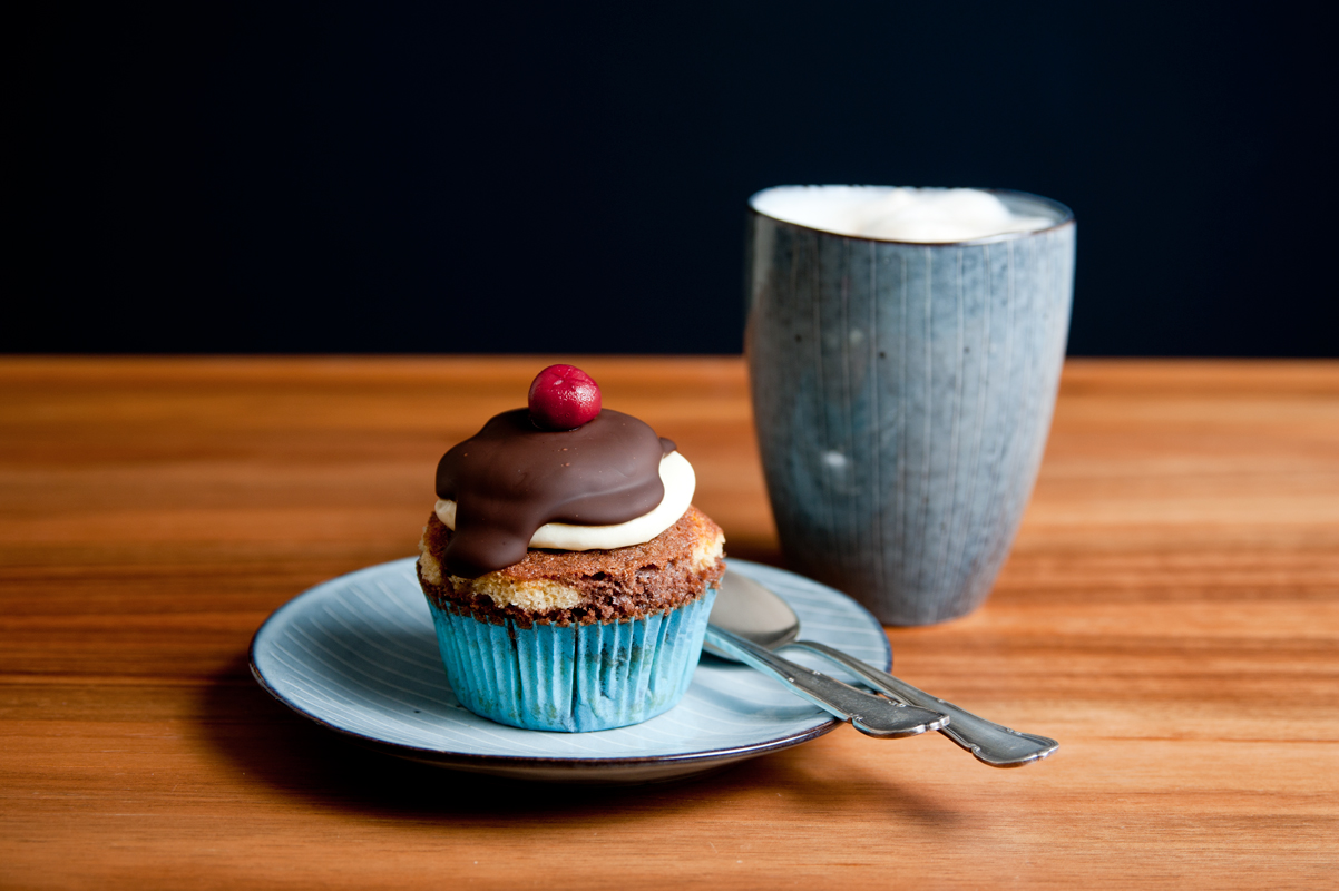 Donauwelle mal anders: Muffins aus Dinkelmehl